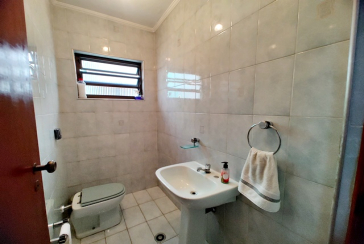 Sobrado à venda no Bairro do Conjunto Residencial Vista Verde na Rua Doutor Fernando de Oliveira Simões,