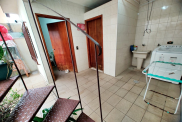 Sobrado à venda no Bairro do Conjunto Residencial Vista Verde na Rua Doutor Fernando de Oliveira Simões,