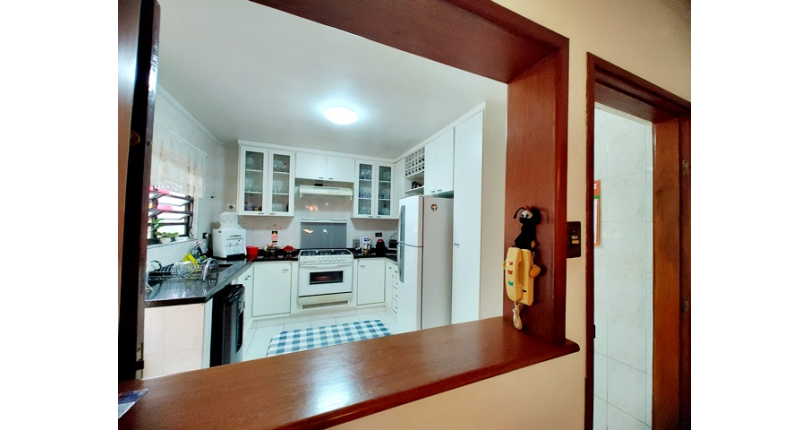 Sobrado à venda no Bairro do Conjunto Residencial Vista Verde na Rua Doutor Fernando de Oliveira Simões,