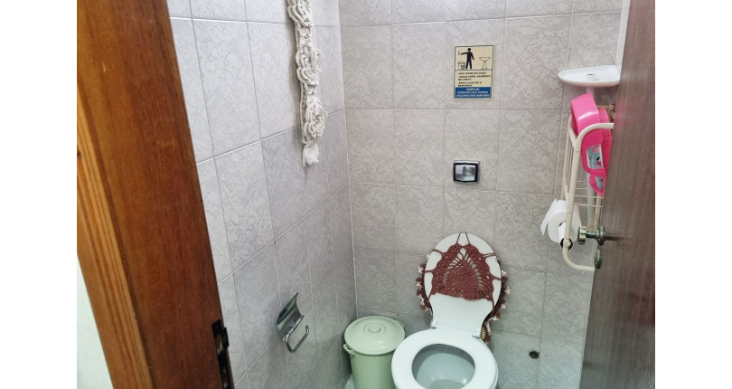 Casa à venda no Bairro do Jardim Santo Elias na Rua Pedro de Lucena Pereira