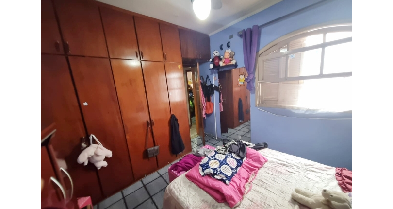 Casa à venda no Bairro do Jardim Santo Elias na Rua Pedro de Lucena Pereira