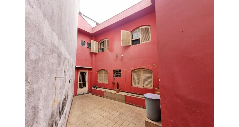 Casa à venda no Bairro do Jardim Santo Elias na Rua Pedro de Lucena Pereira