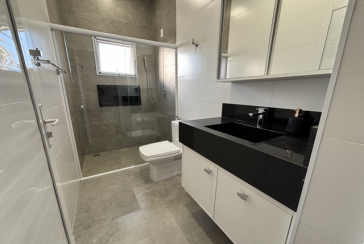 Bela Casa à venda no Loteamento Itatiba Country Club na Rua José Consoline