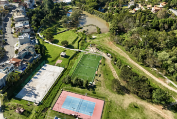 Bela Casa à venda no Loteamento Itatiba Country Club na Rua José Consoline