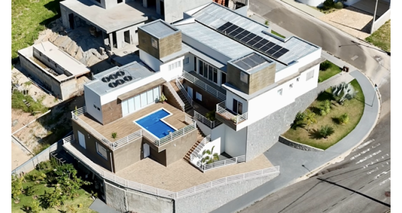 Bela Casa à venda no Loteamento Itatiba Country Club na Rua José Consoline