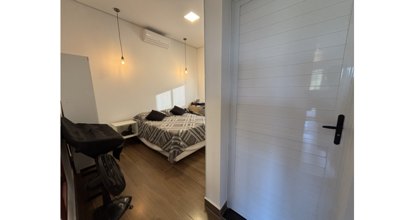 Bela Casa à venda no Loteamento Itatiba Country Club na Rua José Consoline