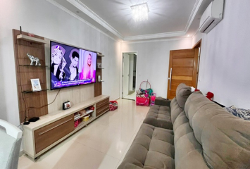 Bela Casa assobradada à venda no Bairro do Parque São Domingos na Rua Professora Altina Maynardi de Araújo, 