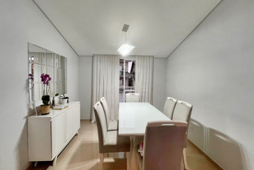 Bela Casa assobradada à venda no Bairro do Parque São Domingos na Rua Professora Altina Maynardi de Araújo, 