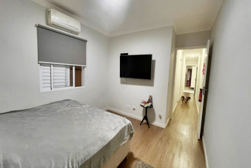 Bela Casa assobradada à venda no Bairro do Parque São Domingos na Rua Professora Altina Maynardi de Araújo, 