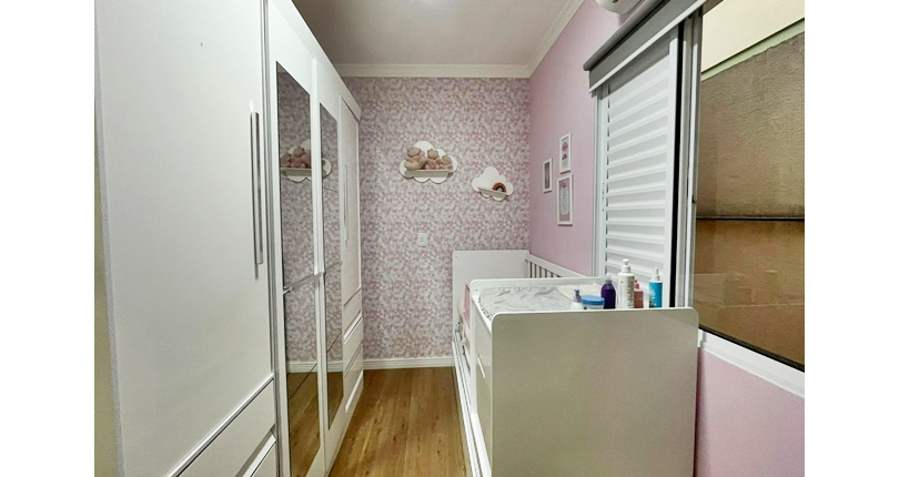 Bela Casa assobradada à venda no Bairro do Parque São Domingos na Rua Professora Altina Maynardi de Araújo, 