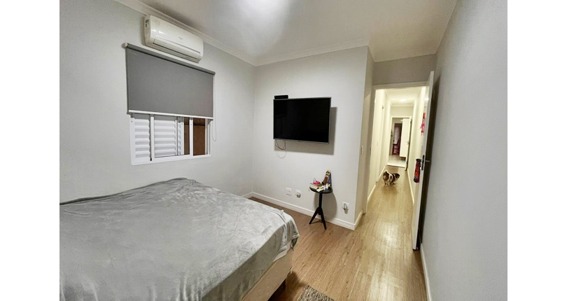 Bela Casa assobradada à venda no Bairro do Parque São Domingos na Rua Professora Altina Maynardi de Araújo, 