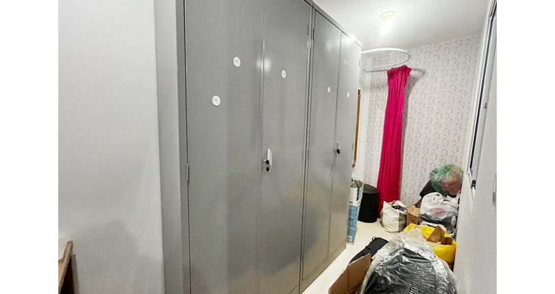 Bela Casa assobradada à venda no Bairro do Parque São Domingos na Rua Professora Altina Maynardi de Araújo, 