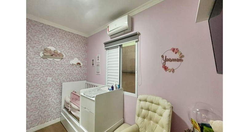 Bela Casa assobradada à venda no Bairro do Parque São Domingos na Rua Professora Altina Maynardi de Araújo, 