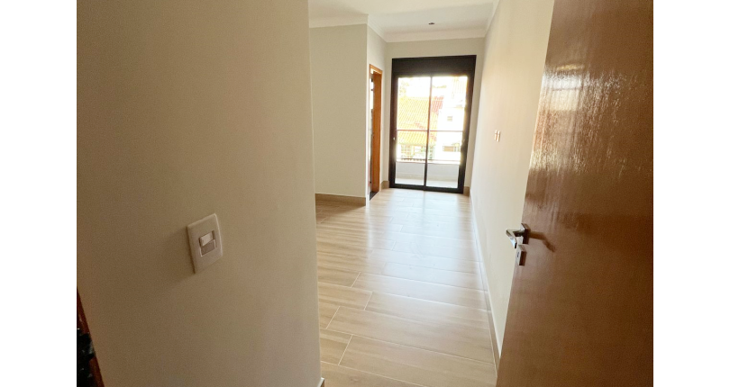 Belíssimo Sobrado novo à venda no Bairro do Parque Maria Domitila na Rua Domingos de Magalhães 82,