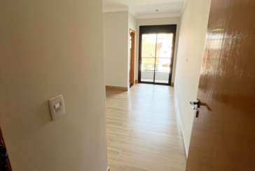 Belíssimo Sobrado novo à venda no Bairro do Parque Maria Domitila na Rua Domingos de Magalhães 80