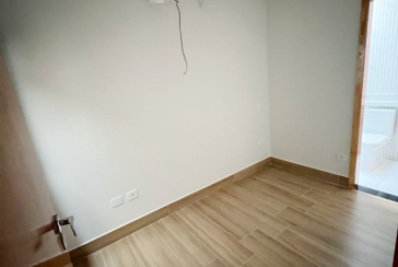 Belíssimo Sobrado novo à venda no Bairro do Parque Maria Domitila na Rua Domingos de Magalhães 80