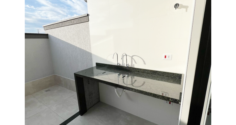 Belíssimo Sobrado novo à venda no Bairro do Parque Maria Domitila na Rua Domingos de Magalhães 80