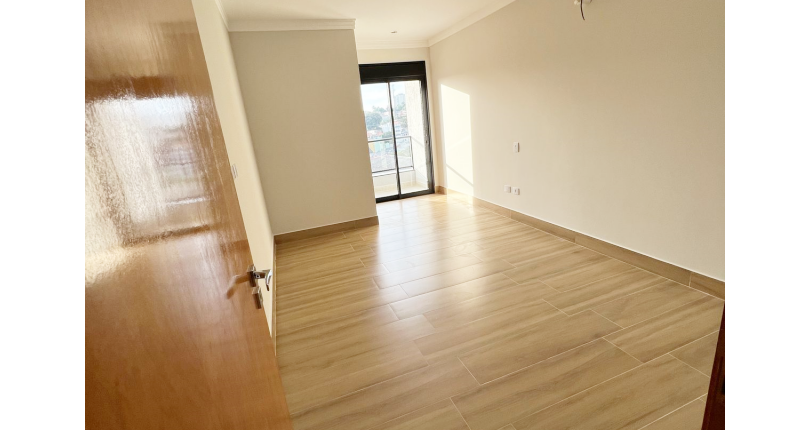 Belíssimo Sobrado novo à venda no Bairro do Parque Maria Domitila na Rua Domingos de Magalhães 80