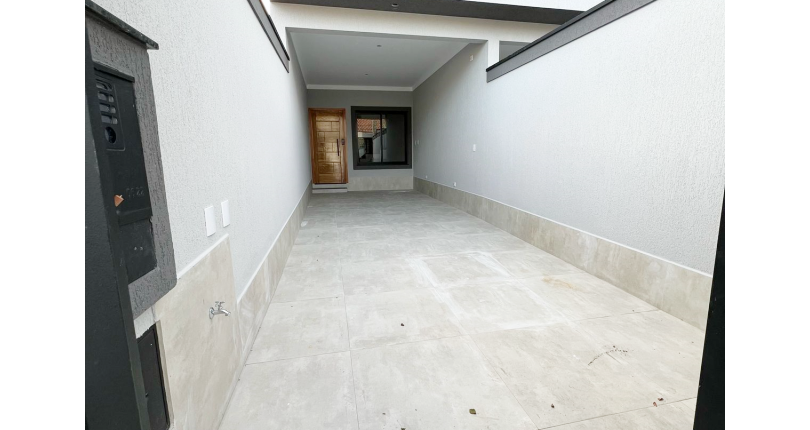 Belíssimo Sobrado novo à venda no Bairro do Parque Maria Domitila na Rua Domingos de Magalhães 78,