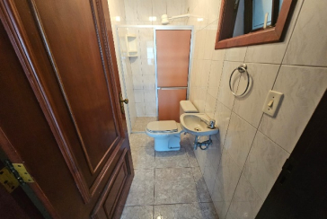 Belo Sobrado à venda no Bairro do Jardim Regina na Rua Maria Pereira Pinto,