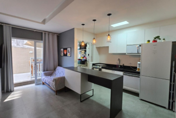 Belo Apartamento Gardem à venda no Bairro da Vila Aurora (Zona Norte) na Rua João de Laet 313,