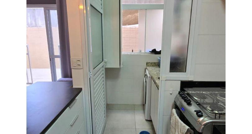 Belo Apartamento Gardem à venda no Bairro da Vila Aurora (Zona Norte) na Rua João de Laet 313,