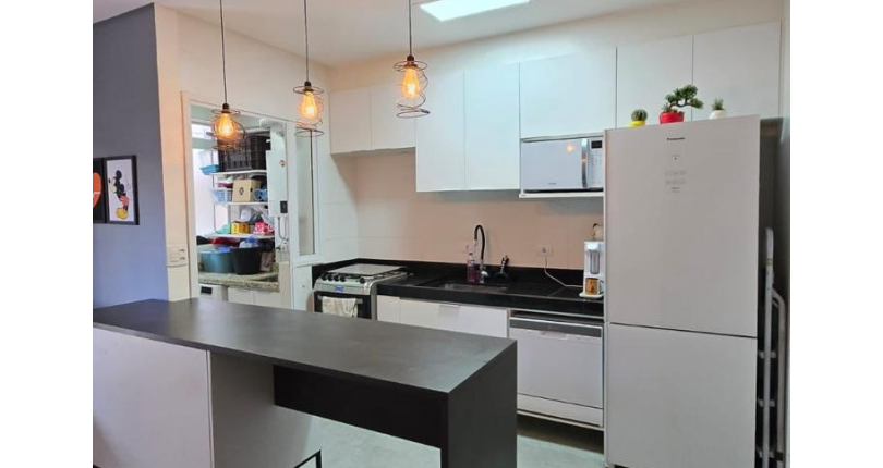 Belo Apartamento Gardem à venda no Bairro da Vila Aurora (Zona Norte) na Rua João de Laet 313,