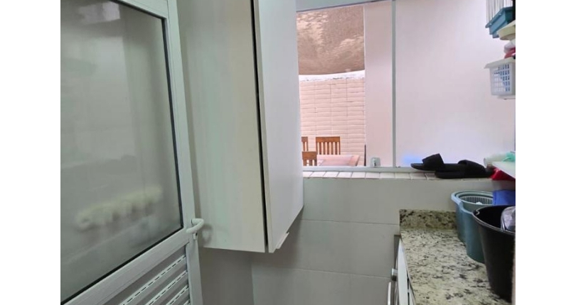 Belo Apartamento Gardem à venda no Bairro da Vila Aurora (Zona Norte) na Rua João de Laet 313,