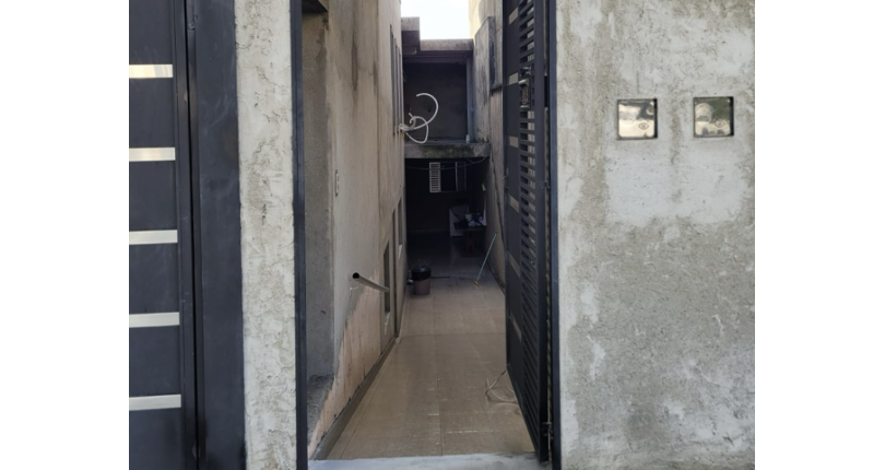 Sobrado à venda no Bairro da Vila Menck na Rua Santo André,