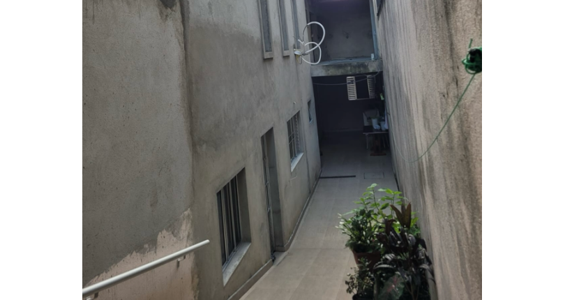 Sobrado à venda no Bairro da Vila Menck na Rua Santo André,