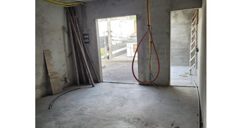 Sobrado à venda no Bairro da Vila Menck na Rua Santo André,