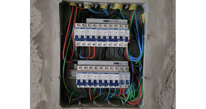 Sobrado à venda no Bairro da Vila Menck na Rua Santo André,