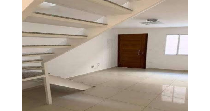 Belo Sobrado à venda no Bairro da Vila dos Remédios na Rua Lopo Homem 56