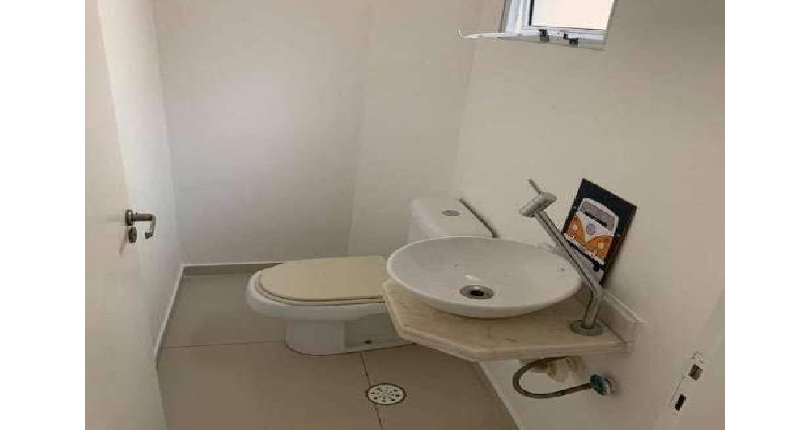 Belo Sobrado à venda no Bairro da Vila dos Remédios na Rua Lopo Homem 56