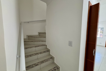 Belo Sobrado novo à venda no Bairro do Jardim Líbano na Rua Professor Araújo Coelho 391