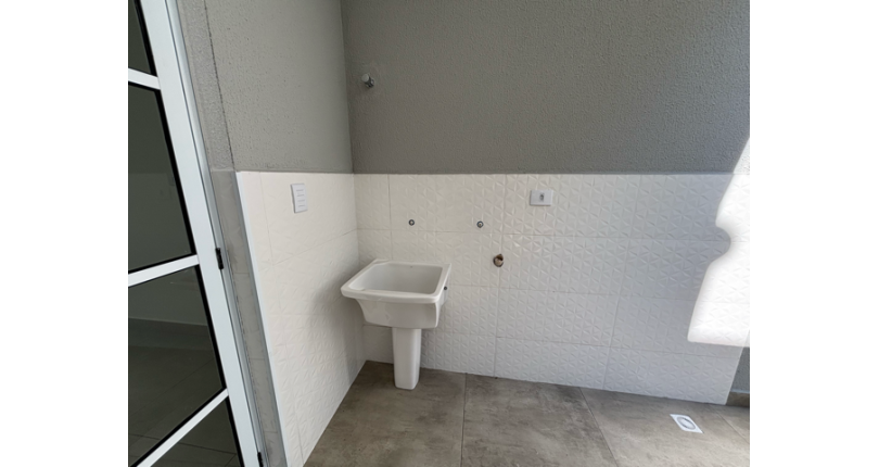 Belo Sobrado novo à venda no Bairro do Jardim Líbano na Rua Professor Araújo Coelho 393