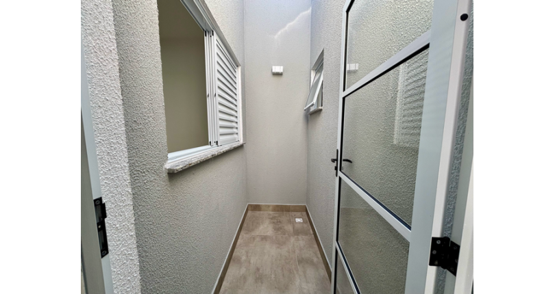 Belo Sobrado novo à venda no Bairro do Jardim Líbano na Rua Professor Araújo Coelho 393