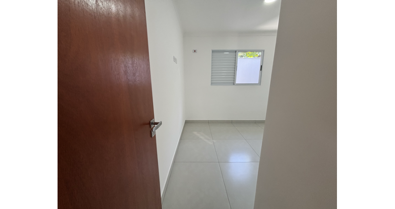 Belo Sobrado novo à venda no Bairro do Jardim Líbano na Rua Professor Araújo Coelho 393