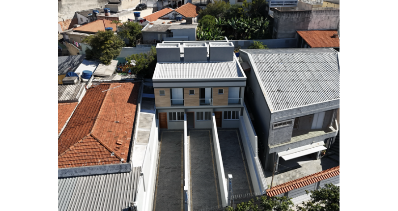 Belo Sobrado novo à venda no Bairro do Jardim Líbano na Rua Professor Araújo Coelho 393