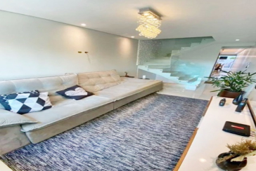 Belo Sobrado à venda no Bairro da Vila Mangalot na Rua Rubens de Souza Araújo