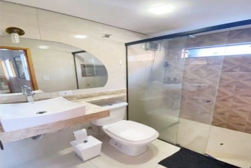 Belo Sobrado à venda no Bairro da Vila Mangalot na Rua Rubens de Souza Araújo