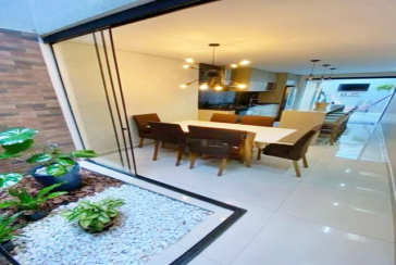 Belo Sobrado à venda no Bairro da Vila Mangalot na Rua Rubens de Souza Araújo