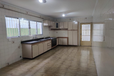 Belo Sobrado à venda no Bairro do Piqueri na Rua Maria Helena