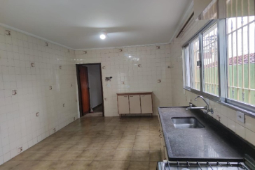 Belo Sobrado à venda no Bairro do Piqueri na Rua Maria Helena