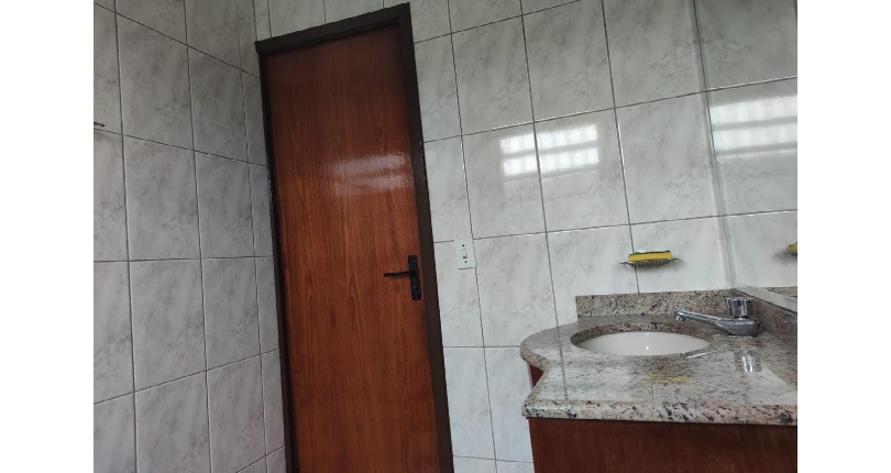 Belo Sobrado à venda no Bairro do Piqueri na Rua Maria Helena