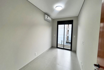 Lindo Sobrado novo à venda no Bairro do Parque São Domingos na Rua Dona Herminda Borba Attuy 351