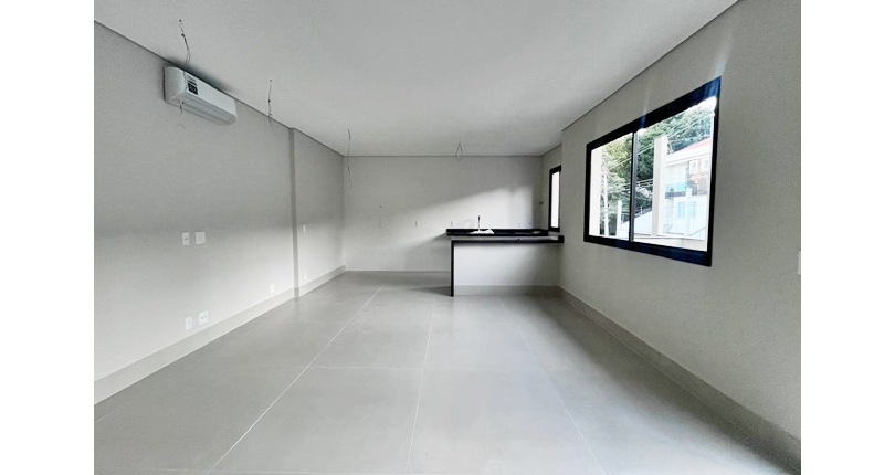 Lindo Sobrado novo à venda no Bairro do Parque São Domingos na Rua Dona Herminda Borba Attuy 351