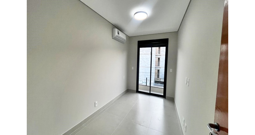 Lindo Sobrado novo à venda no Bairro do Parque São Domingos na Rua Dona Herminda Borba Attuy 318