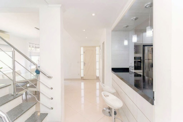 Lindo Sobrado à venda no Bairro do City América na Avenida do Anastácio