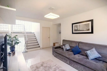 Lindo Sobrado à venda no Bairro do City América na Avenida do Anastácio